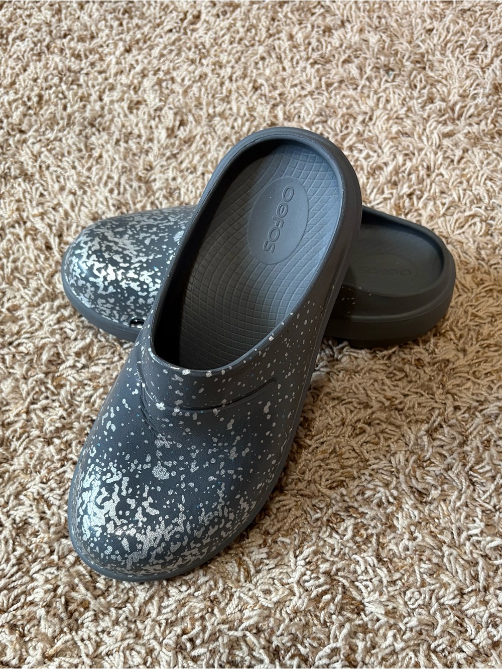 OOFOS OOcloog recovery clog limited edition speckled slate women’s size 7(38)